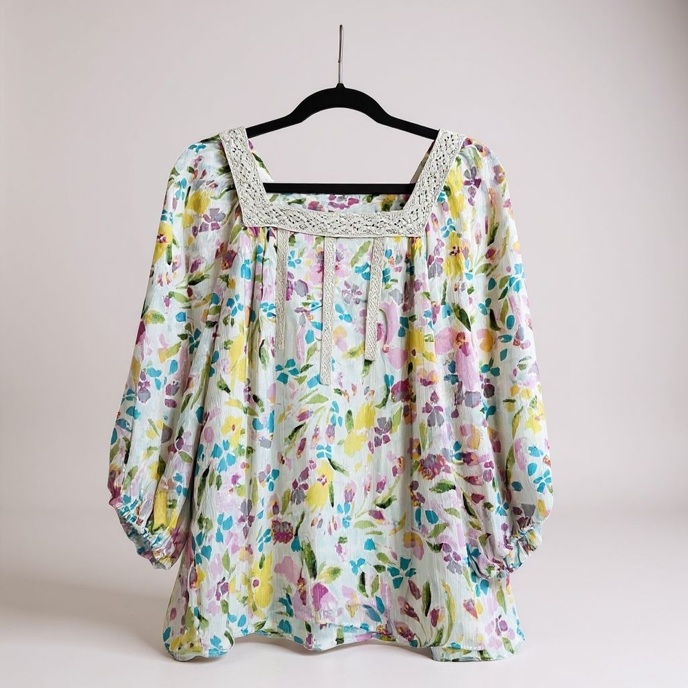 Charming LC Lauren Conrad Peasant Blouse: Effortless Boho Elegance